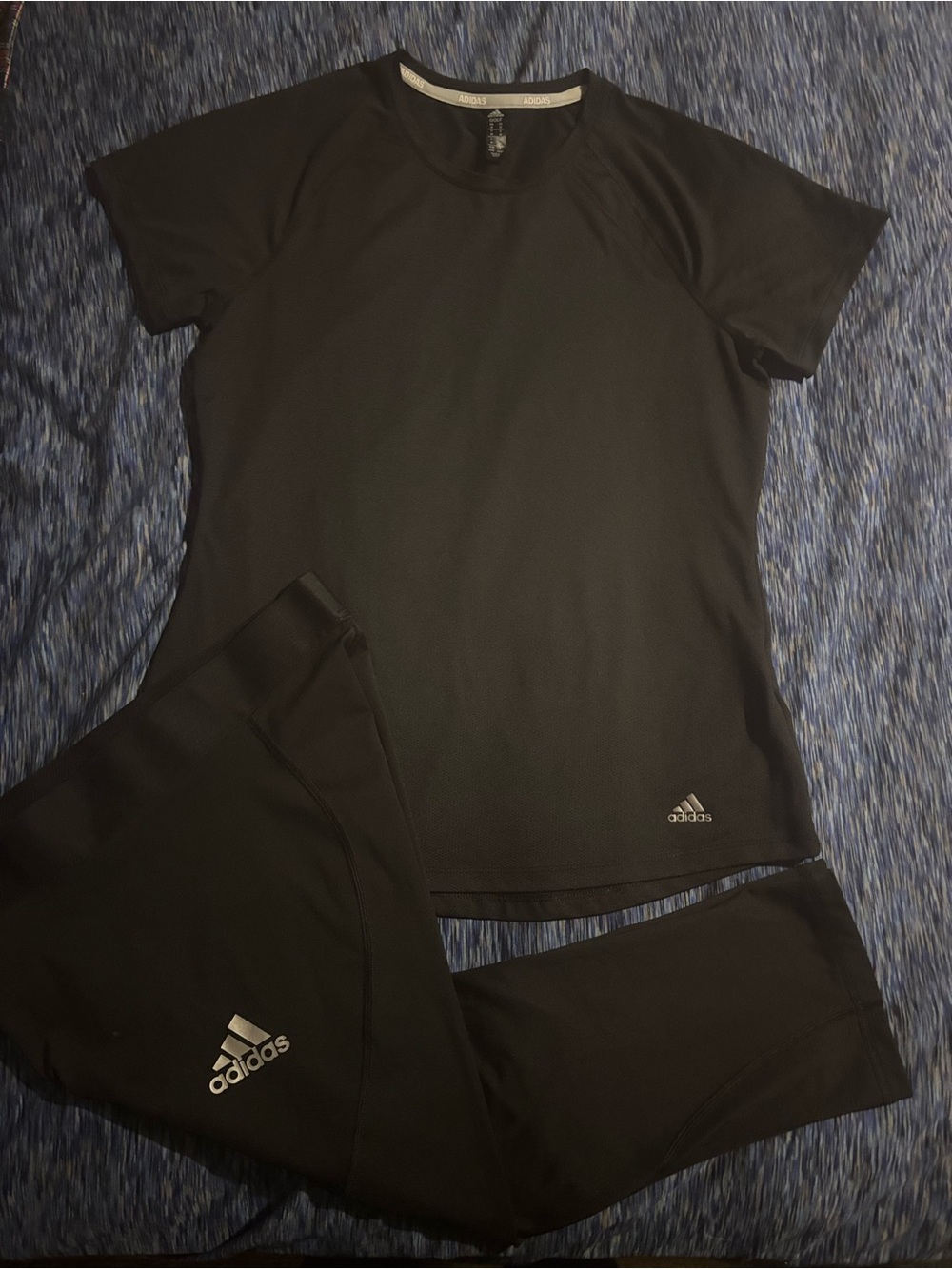 adidas Black Performance Golf Tee and skin leggings. L